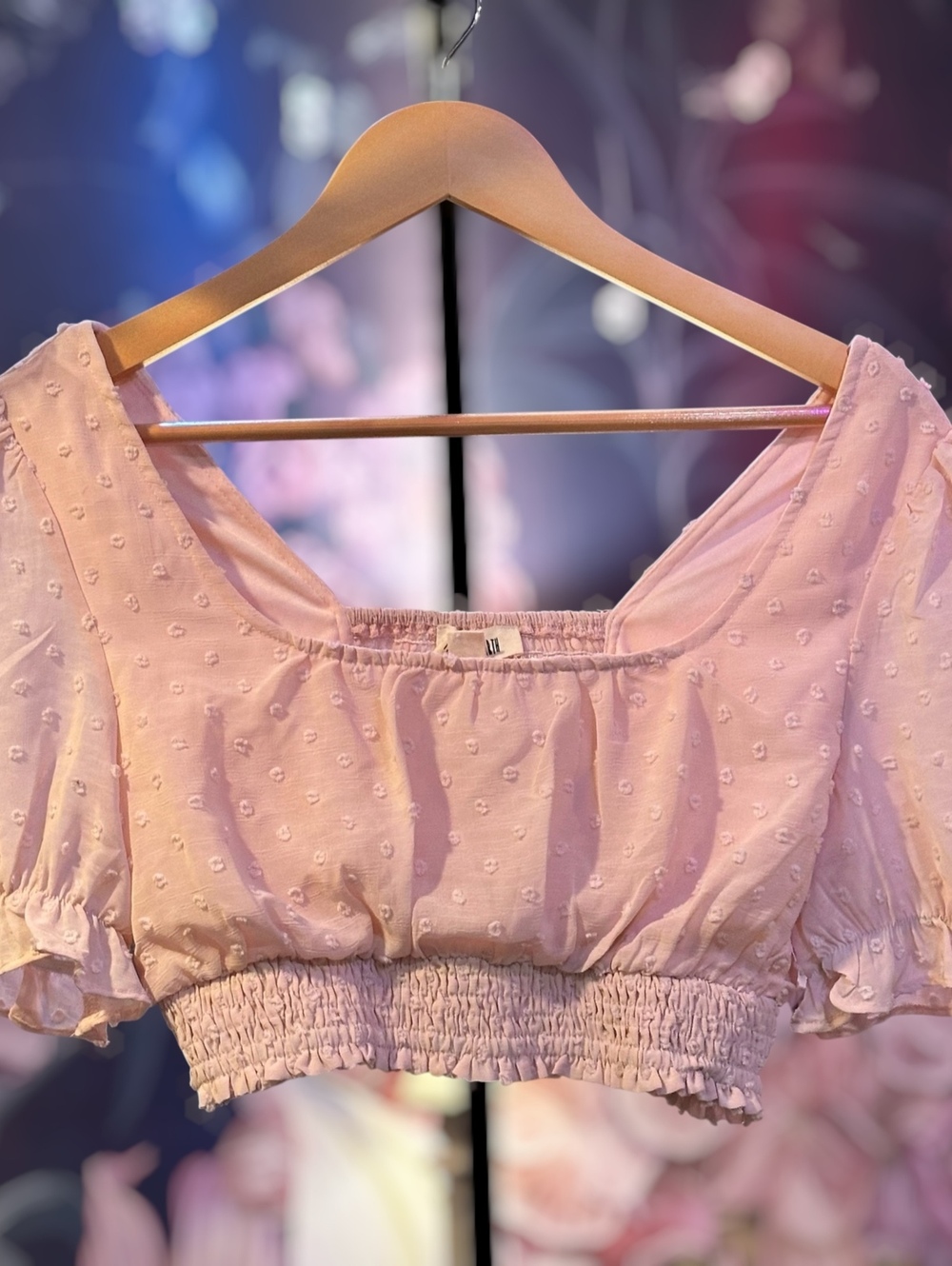 Fashion On Earth Women's Crop Top Medium Pink Swiss Dot Puff Sleeve Elastic Hem